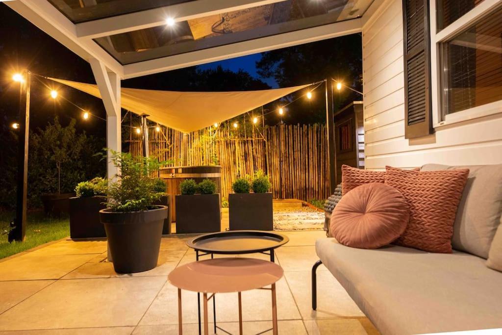 86, Bed & Outdoor Wellness - Sauna, Hottub, Icebath & Outdoor Shower Included! Oisterwijk Esterno foto